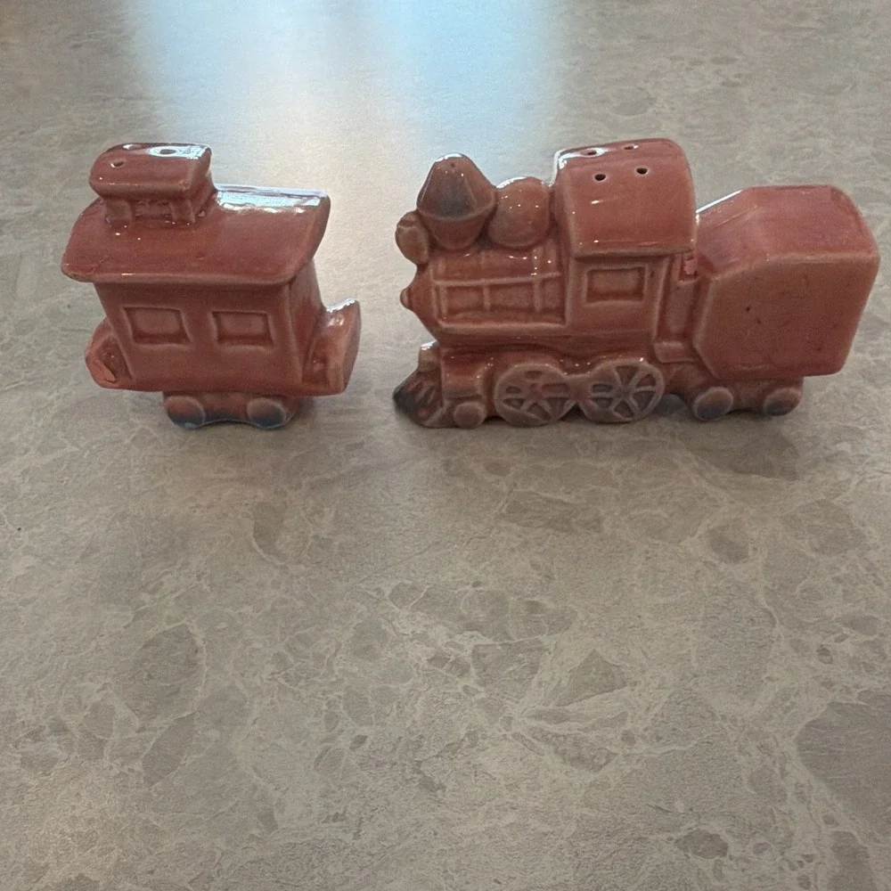 Vintage Pink Ceramic Train Salt and Pepper Shakers Set 2pc Novelty Locomotive